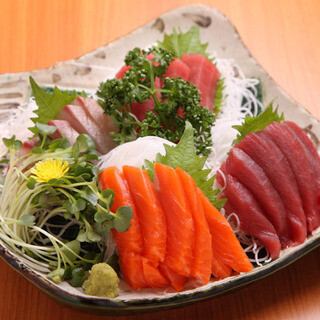 旬の味覚を堪能♪築地市場から仕入れる季節の海の幸は、春夏秋冬それぞれ異なる味わいを楽しめます。