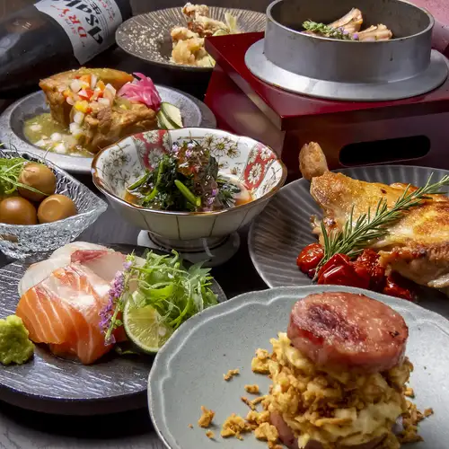 【ストロングチキン含む創作料理の数々】味も雰囲気も自信あり!