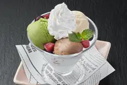 Triple Ice Sundae