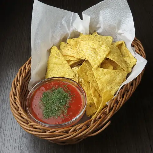 サルサチップ