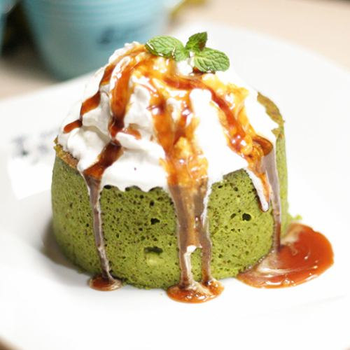 Magic pancake matcha