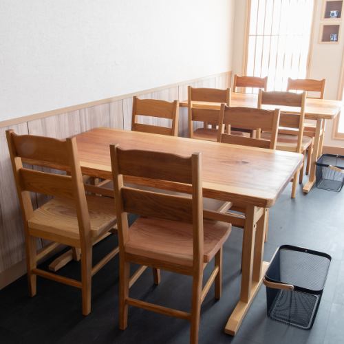 落ち着いた雰囲気の店内