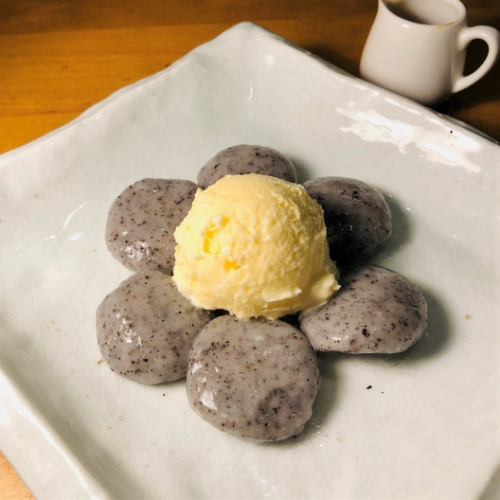 黑芝麻米粉水饺