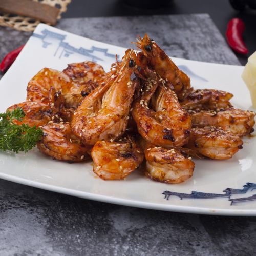 Fried prawns with salt and pepper