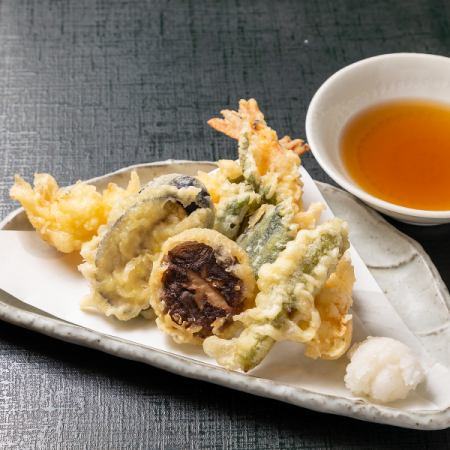 天ぷら盛合せ海老2尾・野菜4種