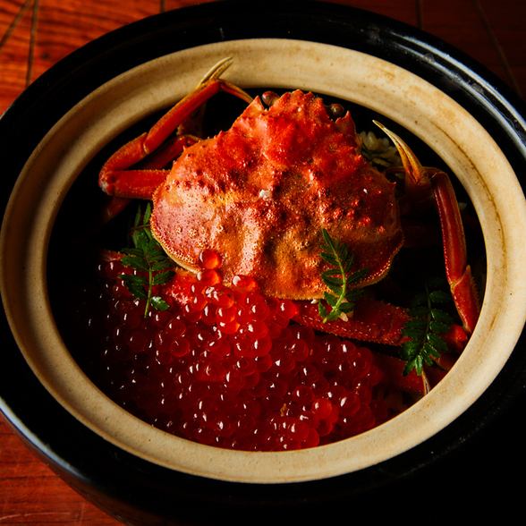 芯までふっくら香ばしい“おこげ”が食欲をそそる『土鍋ご飯』