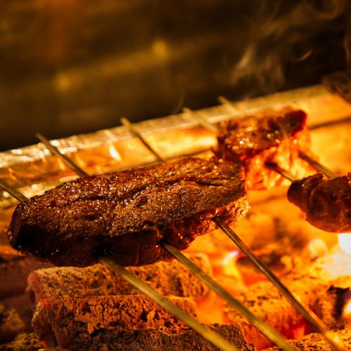 魚介はもちろん、お肉、野菜も炭火焼きでご提供！