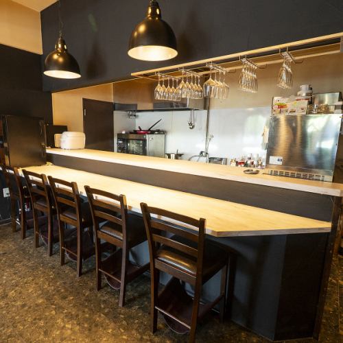 素敵な空間で会話と共にお食事が楽しめます♪