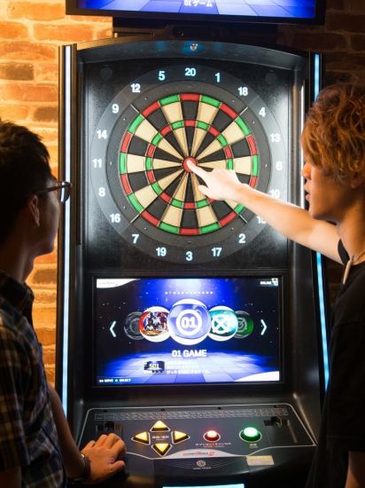 Have fun with a group of people playing darts, karaoke, and enjoying all-you-can-drink!