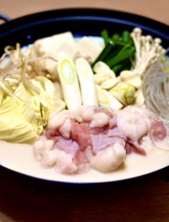 【忘年会早期予約特典付】≪全7品≫牛ホルモン鍋コース（赤・白）6000円(税込)3ｈ飲み放題付き♪