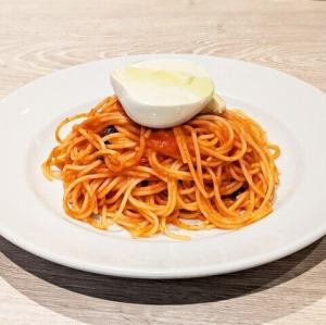 サンマルツッァーノトマトのソースとバター(Special 北海道白糠モッツァレラ添え)
