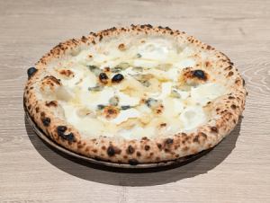 クアトロ フォルマッジ