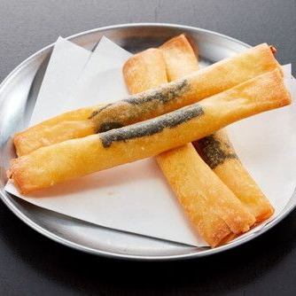 Cheese spring rolls