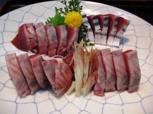 Bonito sashimi