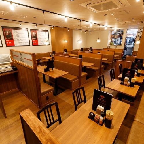 <p>◆◇～80名様まで～貸切可能。20名様以上の団体様のお集まりも大歓迎～◆◇貸切も可能です！宴会シーズンには是非お問い合わせください。20名様以上の団体様のお集まりも大歓迎です！親しい方とのお食事にはもちろん、歓送迎会や同窓会などの各種宴会にもぜひご利用ください。</p>