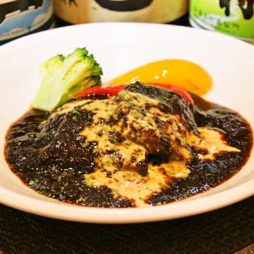 【じっくり煮込んだ本格シチュー】　牛タンシチュー