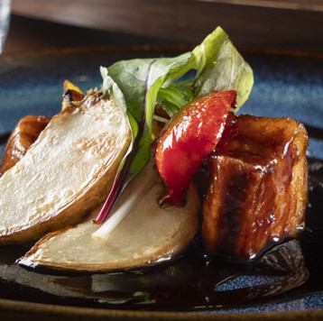 洗練された技で仕上げる鮮度を極めた生簀食材と伝統的な中華を優雅に楽しめる卓龍☆