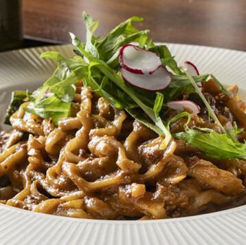 選べる平日限定ランチコースで満足感を味わう