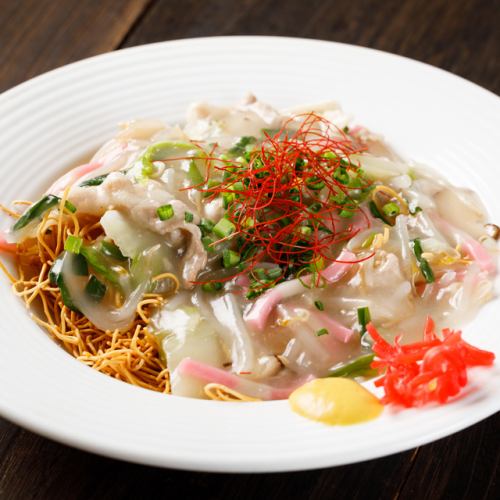 長崎皿うどん　9種の具沢山！！