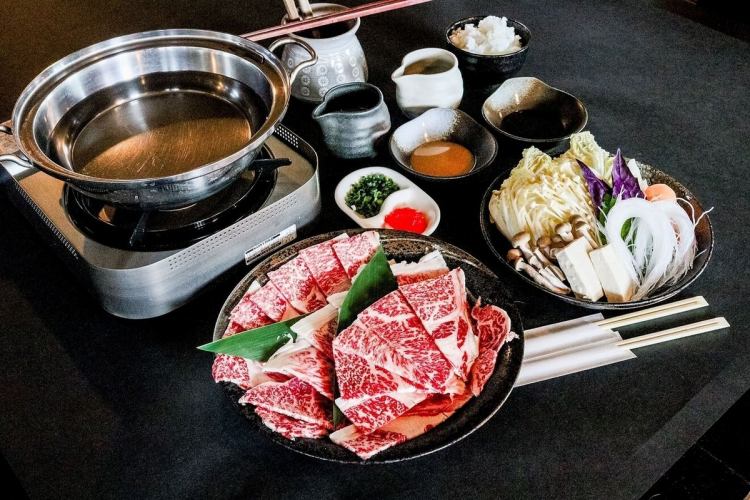 [Shabu-shabu set] Domestic Japanese black beef shabu-shabu set 7,280 yen per person (tax included)