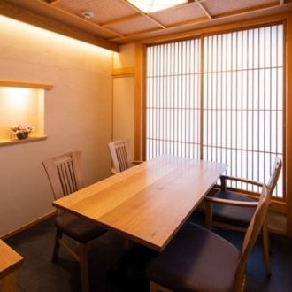 ２名様でご利用頂ける完全個室です。