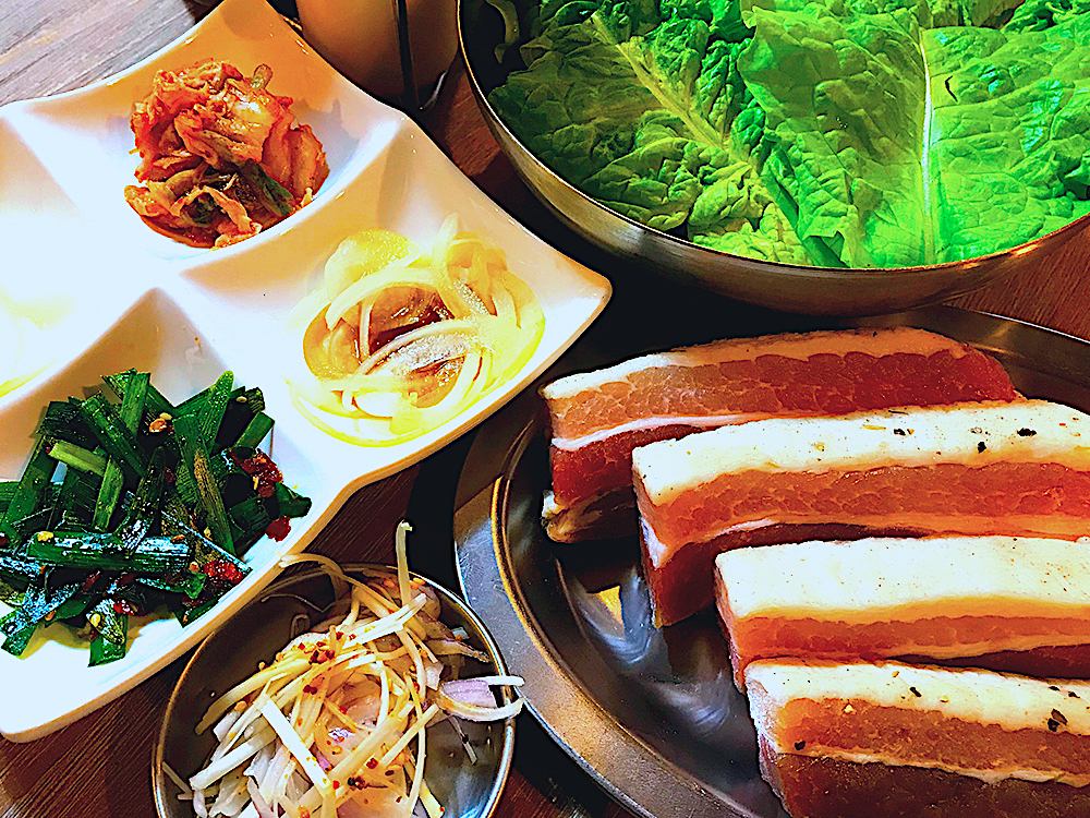 The samgyeopsal meat has been changed to Miyazaki Prefecture's brand pork "Oimo Pork" and it has become even more delicious.