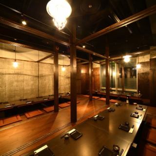 Horigotatsu包房【最多36人】最適合舉辦宴會◎Horigotatsu座位最多可容納36人！本店最大的包房！最多可容納36人。可根據人數和場景改變分區方式，因此可以容納4至36人的廣泛宴會。