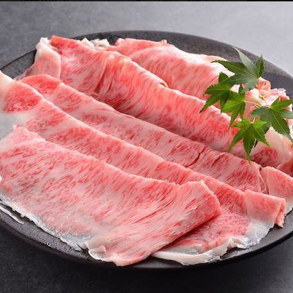Sukiyaki and shabu-shabu with the highest grade beef "Miyazaki A5 Rank"!