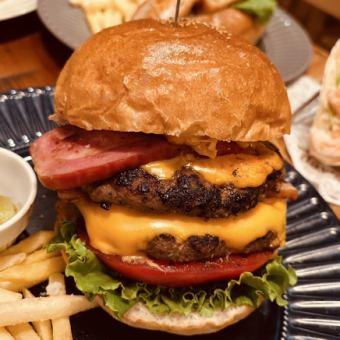 【ハンバーガーコース】《2時間飲み放題(乾杯ビール付)》自慢のハンバーガーを含む全7品4500円