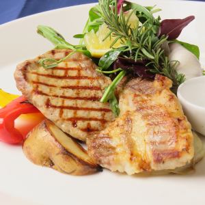 국산 돼지 어깨 로스 그릴