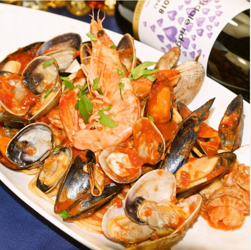 色々魚介たっぷりのペスカトーレ（2人前）