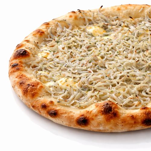 山利釜あげしらすのピッツァ