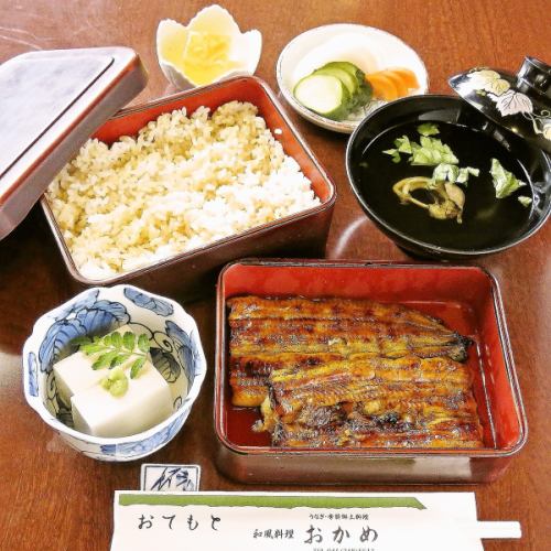 【人氣菜單】鰻魚3,800日圓（含稅）