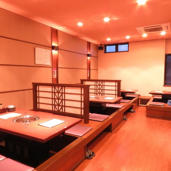The inside of the store was renewed on 1/29! A private counter room where you can spend a relaxing time was added.In a calm atmosphere, you can enjoy yakiniku without hesitation ◎ It is also a nice point to install a serving robot and minimize contact with staff ♪ It is also possible to charter for 20 people or more and less than 50 people Recommended for various banquets.Please feel free to contact us regarding the number of people and your budget.