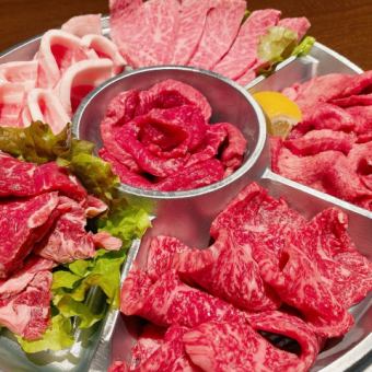 [Take out here!] We sell home-made yakiniku sets with 6 luxurious types ♪ You can also order individual items!