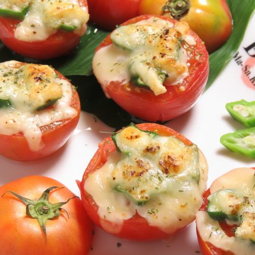 Grilled fruit tomato cheese