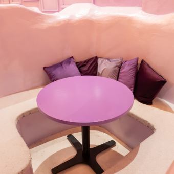 The restaurant is spacious and seats are spaced apart, so please rest assured. Dogs are also welcome. You can spend a relaxing time with your dog.