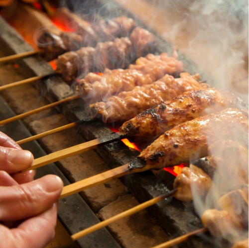 こだわりのタレと備長炭で焼き上げる絶品の焼鳥・串物★