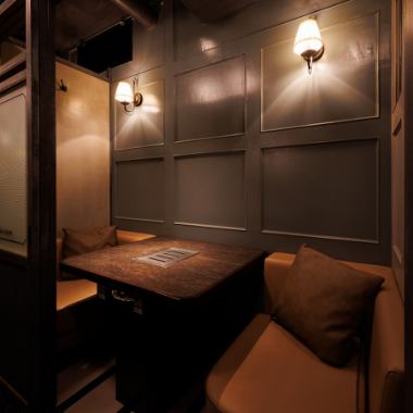 [Completely private private space] Our most popular seat.Available for up to 8 people.Recommended for small to medium-sized gatherings such as company banquets, entertainment, and celebrations.Enjoy the finest Japanese beef in a chic and calm atmosphere.You can enjoy your time with your friends without hesitation.