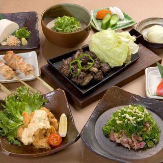 ご宴会は3時間ゆったりと！【親鶏コース】 飲み放題付き ＜全11品＞ 7,700円（税込）