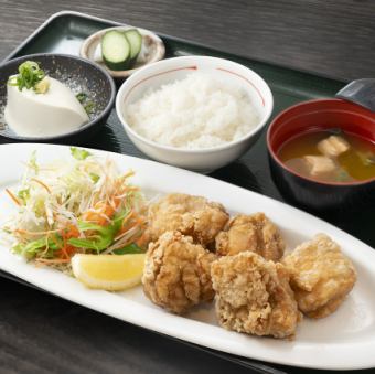 鶏の唐揚げ御膳