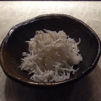 Edamame / Grated Shirasu / Cold tofu