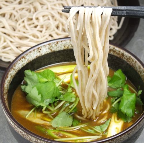 [The 〆 is decided by this !!] Homemade curry soba and udon