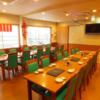 We will show you seats according to the number of people! We can correspond from 8 people to 20 people, 30 people, up to 60 people! We can prepare in a fully private room with a door with a partition.