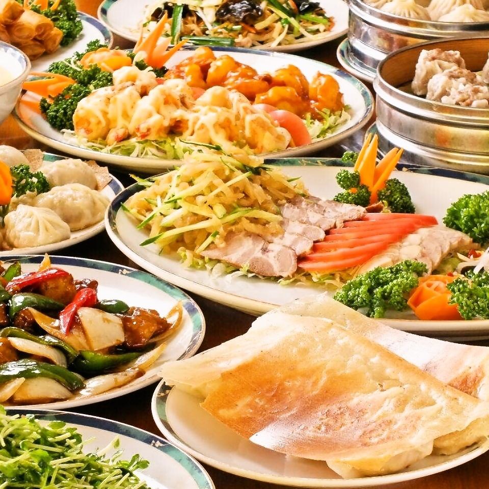 Special course that is perfect for banquets with unlimited drinks that can also enjoy specialty dumplings with special!