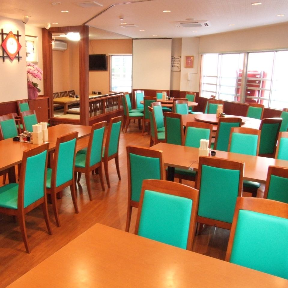 We accept floor rentals for parties of 30 to 60 people!