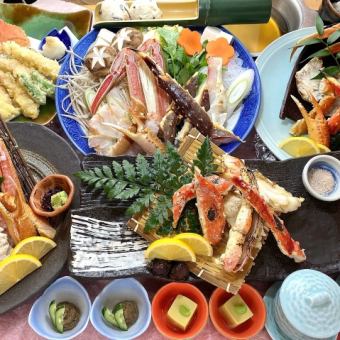 螃蟹寿喜锅怀石料理【豪华】（共11道菜品） 原价：13,500日元 → 13,000日元（含税） *照片为2人份