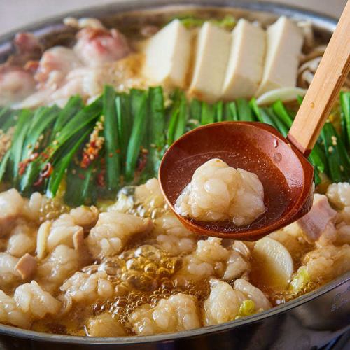 【名物】すべての料理が衝撃のバカ盛りコース！