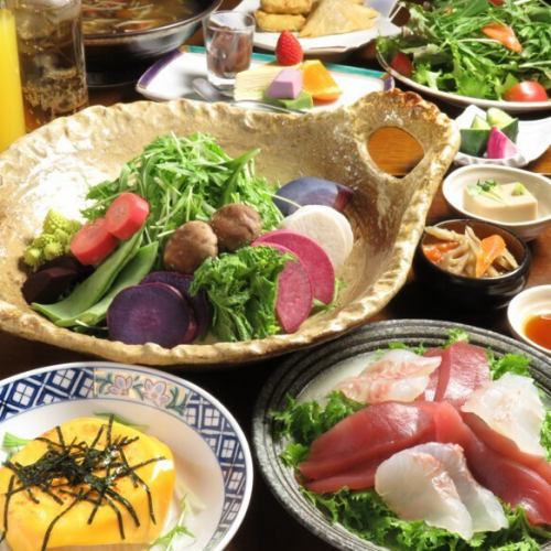 【仅限预约】我们的午餐聚会套餐也非常受欢迎！尽情享用由我们的蔬菜侍酒师精心挑选的蔬菜！