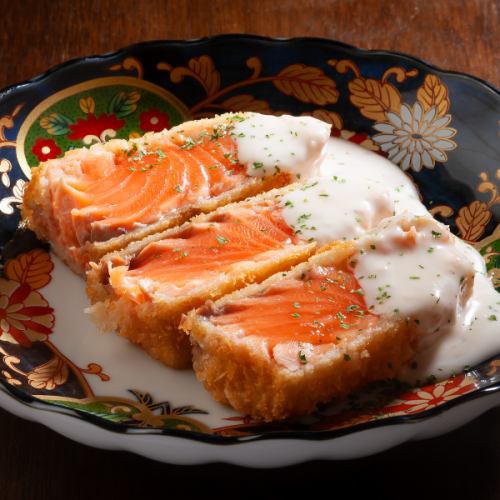 サーモンレアカツ